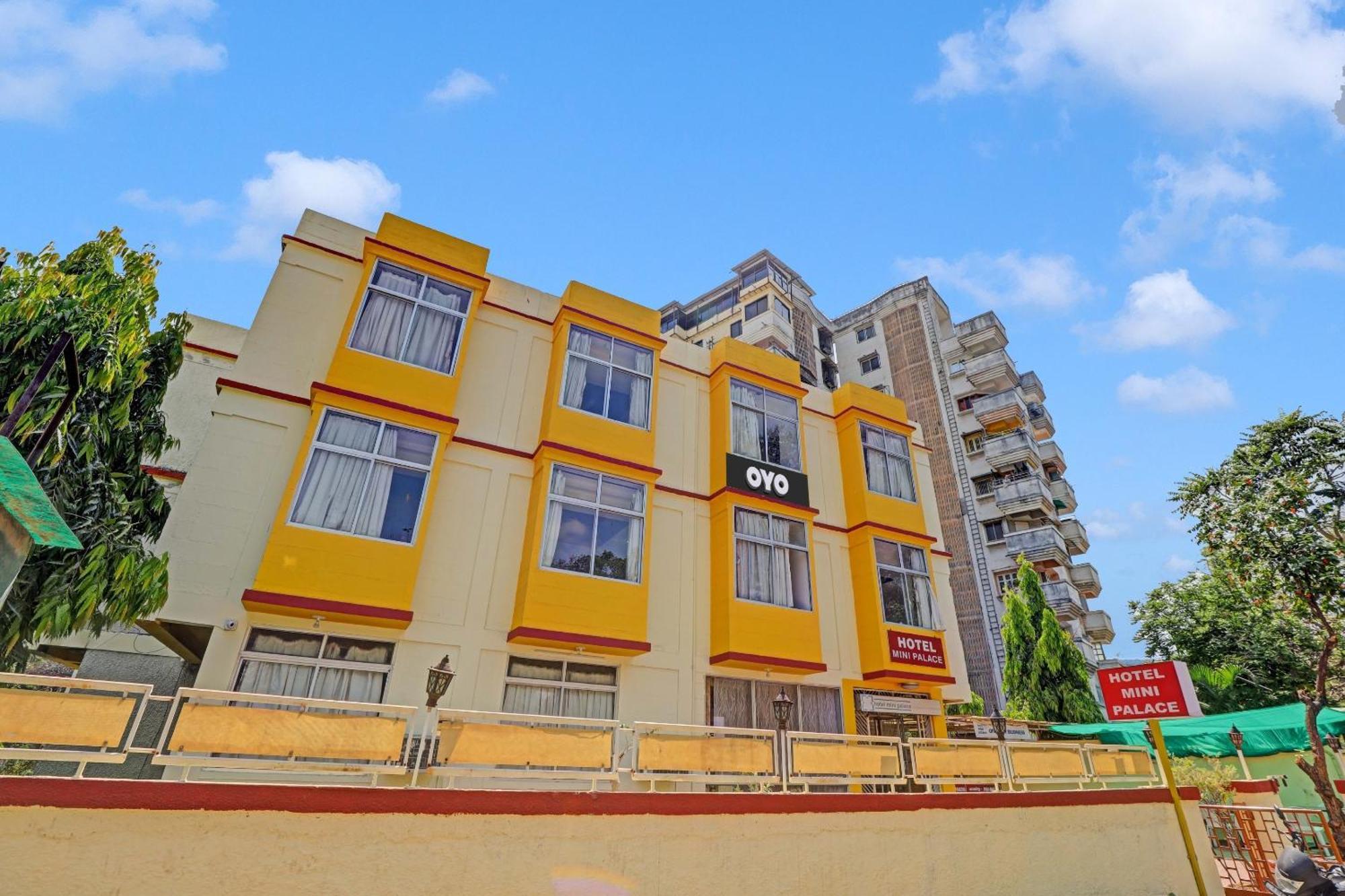 Oyo Flagship 80463 Hotel Mini Palace Vadodara Exterior photo